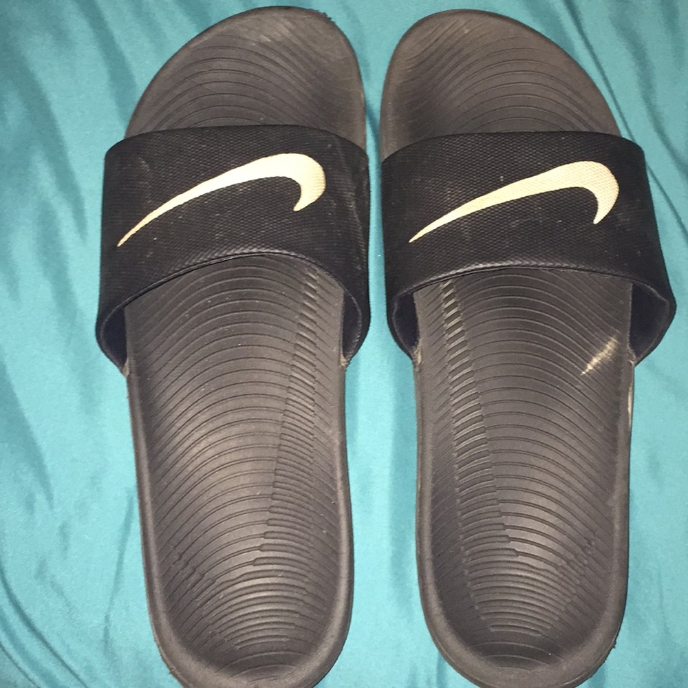 Nike sandals men’s 13